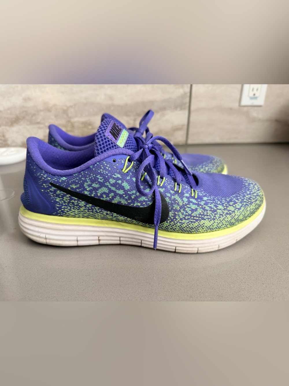 Nike Free Run Distance, Size 9